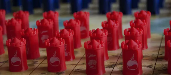 Cylindrical castle-shaped Stratego pieces